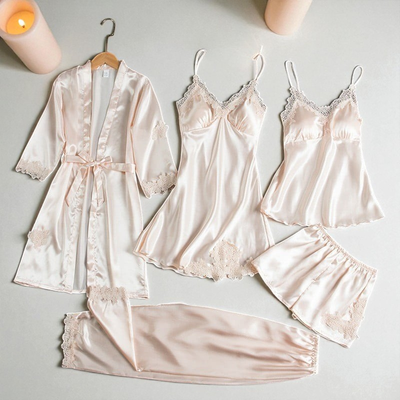 Ensemble de Lingerie en Satin de Luxe – 5 Pièces